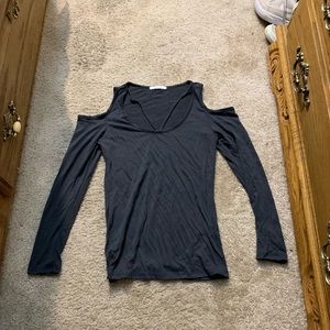 Women’s off the shoulder long sleeve